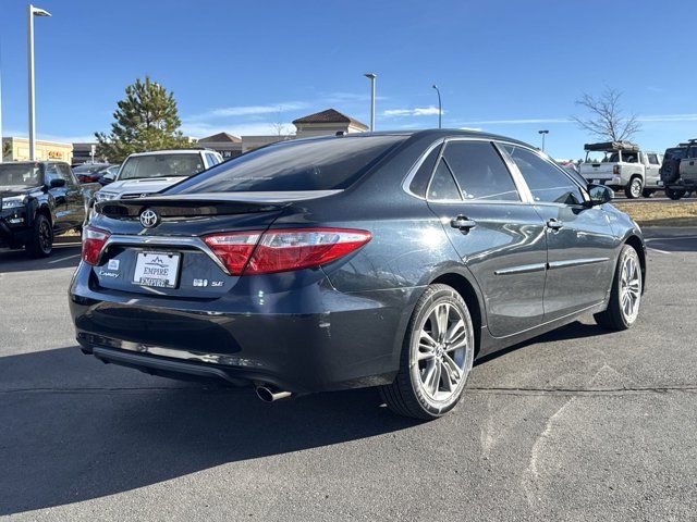 2015 Toyota Camry Hybrid SE