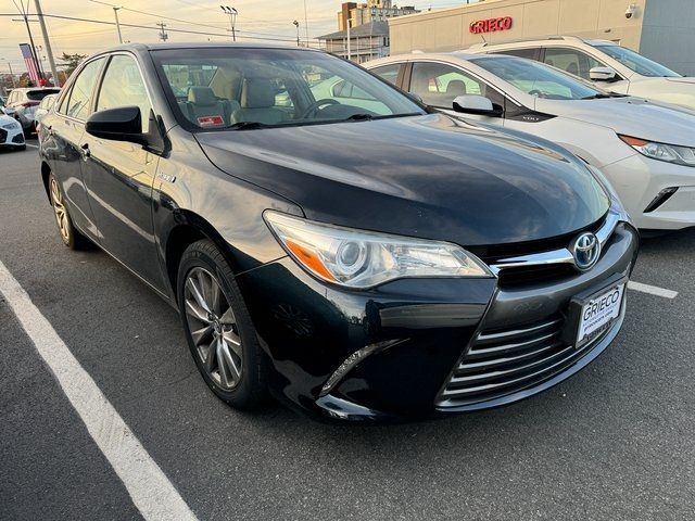 2015 Toyota Camry Hybrid XLE