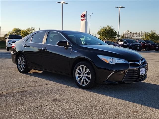 2015 Toyota Camry Hybrid SE