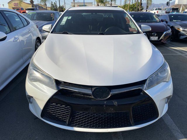 2015 Toyota Camry Hybrid SE