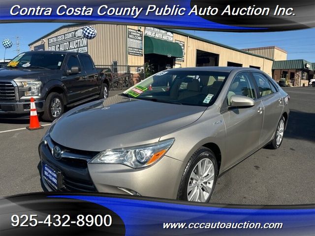 2015 Toyota Camry Hybrid XLE