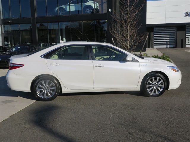 2015 Toyota Camry Hybrid XLE