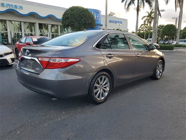 2015 Toyota Camry Hybrid XLE