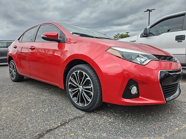 2015 Toyota Corolla S Plus