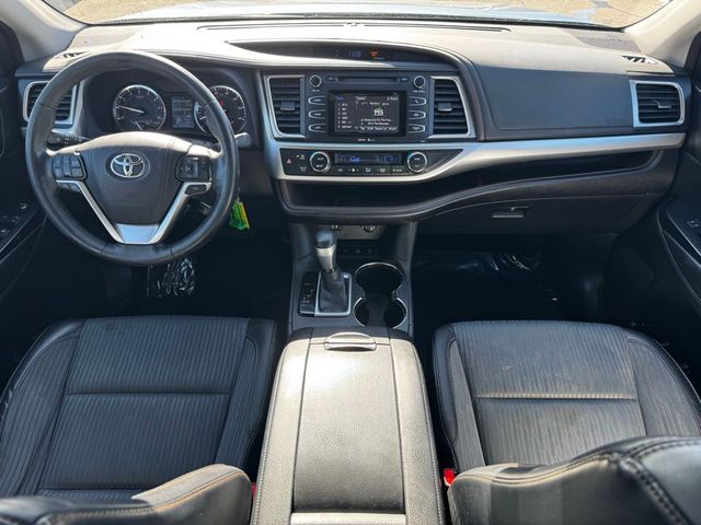 2015 Toyota Highlander 