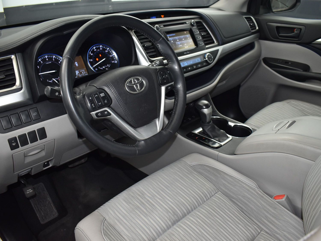 2015 Toyota Highlander LE