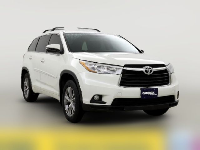 2015 Toyota Highlander LE