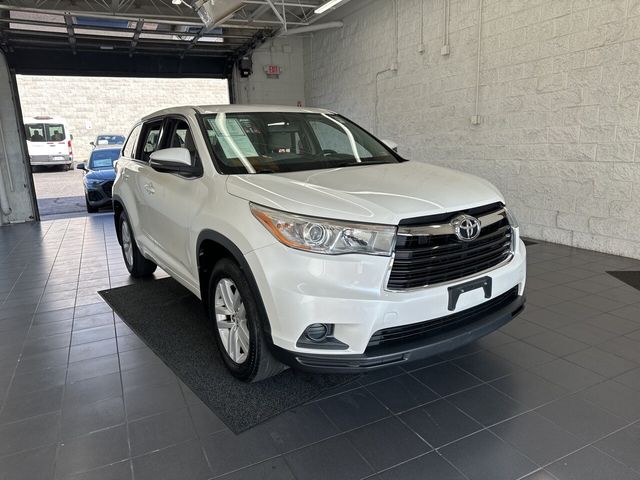 2015 Toyota Highlander LE