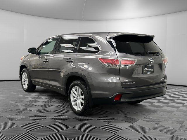 2015 Toyota Highlander LE