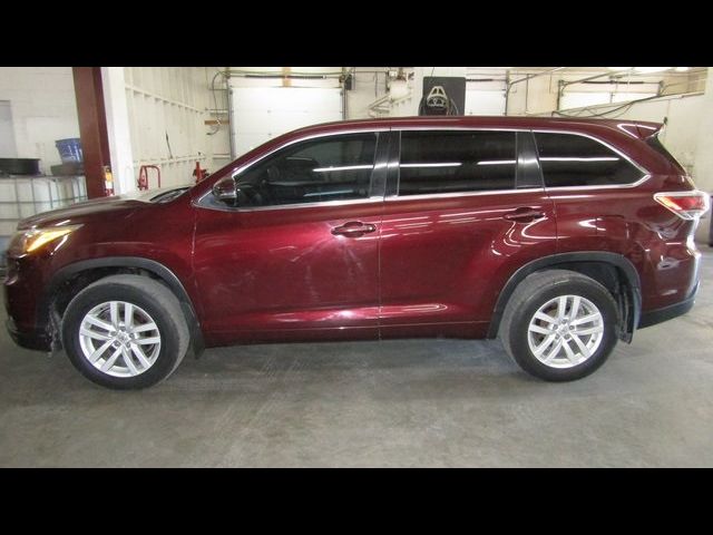 2015 Toyota Highlander LE