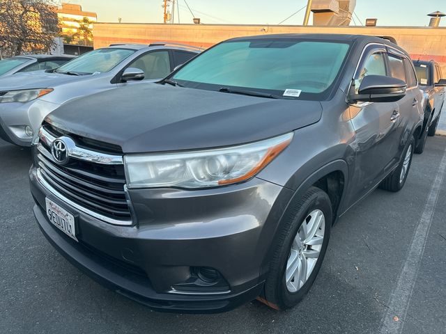 2015 Toyota Highlander LE