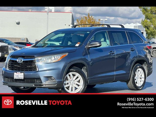 2015 Toyota Highlander LE