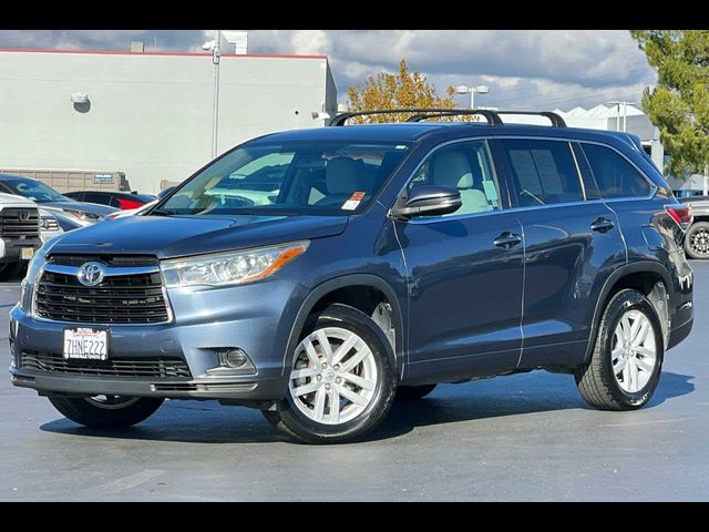 2015 Toyota Highlander LE