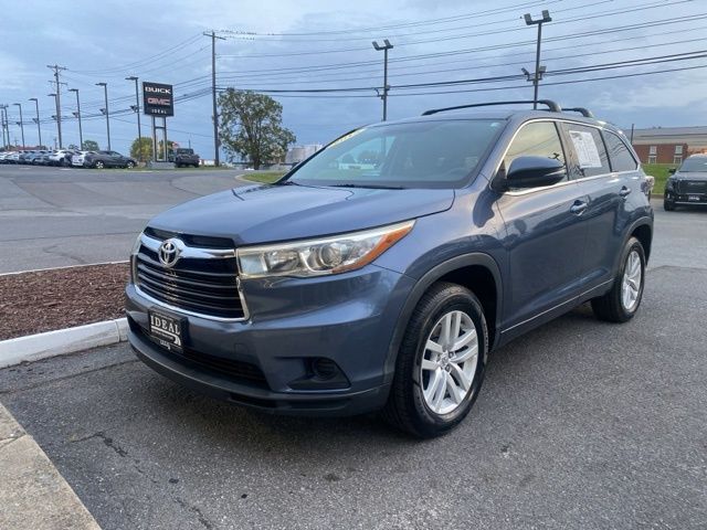 2015 Toyota Highlander LE