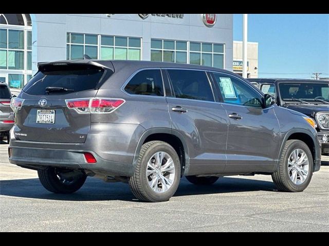 2015 Toyota Highlander LE