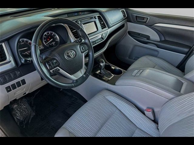 2015 Toyota Highlander LE