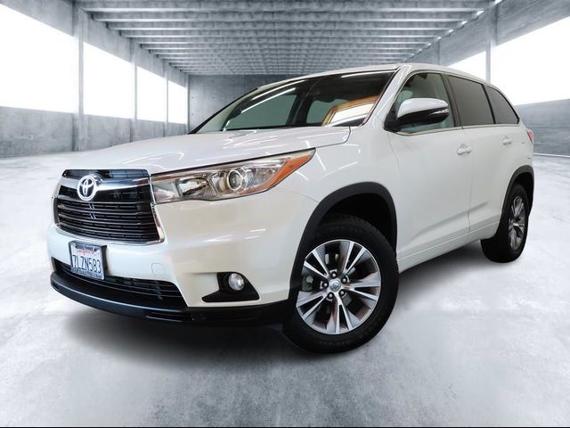 2015 Toyota Highlander LE