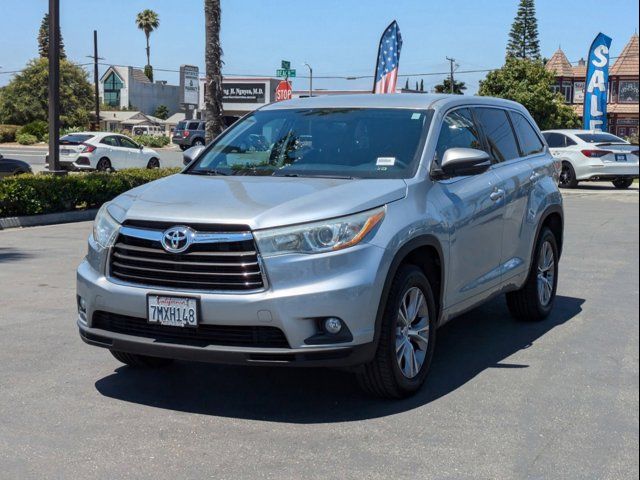 2015 Toyota Highlander LE