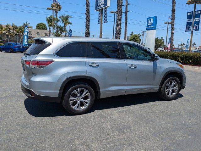 2015 Toyota Highlander LE