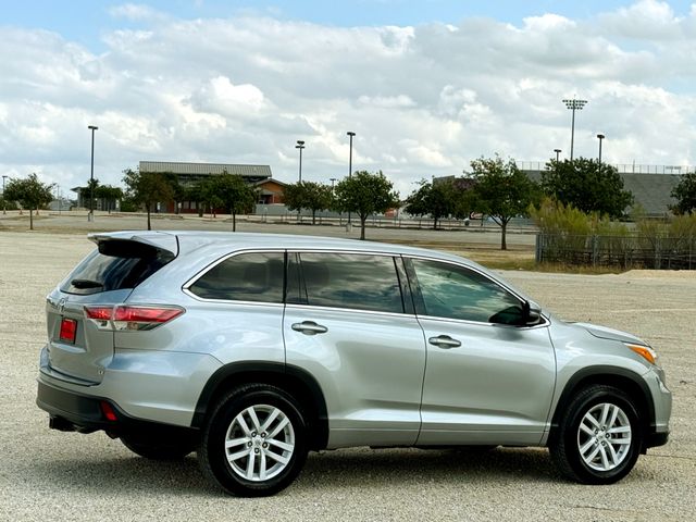 2015 Toyota Highlander LE