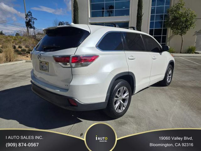 2015 Toyota Highlander LE