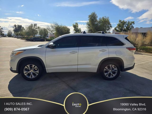 2015 Toyota Highlander LE