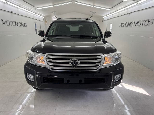 2015 Toyota Land Cruiser Base