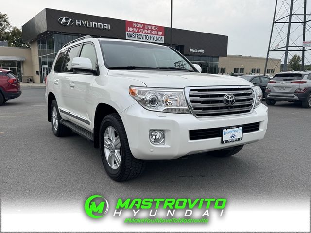 2015 Toyota Land Cruiser Base