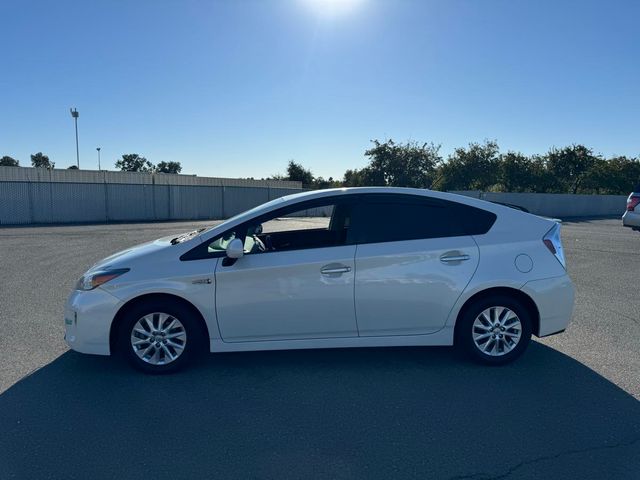 2015 Toyota Prius Plug-in Hybrid 