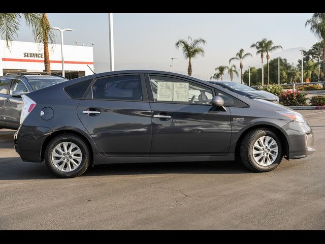 2015 Toyota Prius Plug-in Base