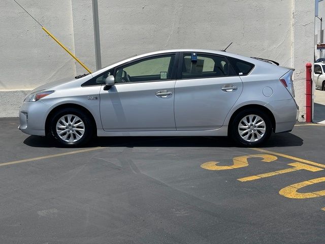 2015 Toyota Prius Plug-in Base