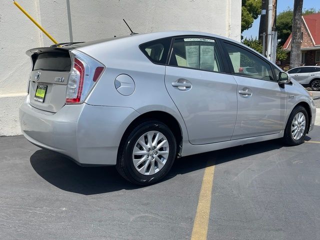 2015 Toyota Prius Plug-in Base