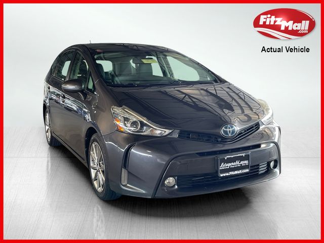 2015 Toyota Prius v Five