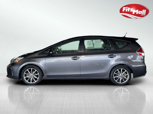 2015 Toyota Prius v Five