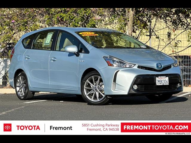 2015 Toyota Prius v Five