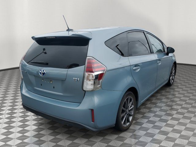 2015 Toyota Prius v Five