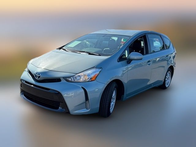 2015 Toyota Prius v Five