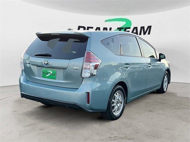 2015 Toyota Prius v Four