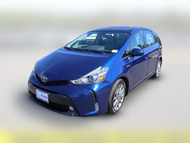 2015 Toyota Prius v Five