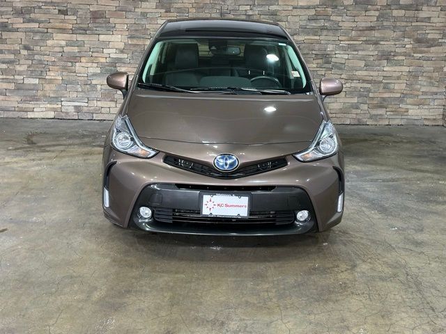 2015 Toyota Prius v Five