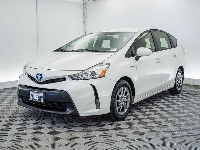 2015 Toyota Prius v Five