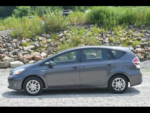 2015 Toyota Prius v Five