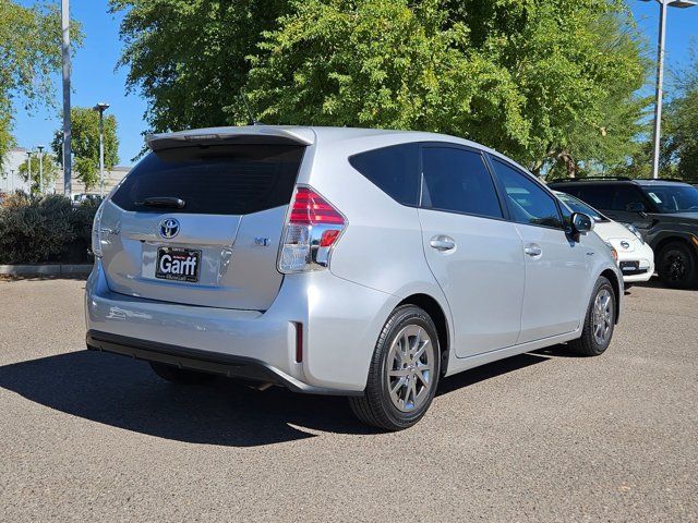 2015 Toyota Prius v Five