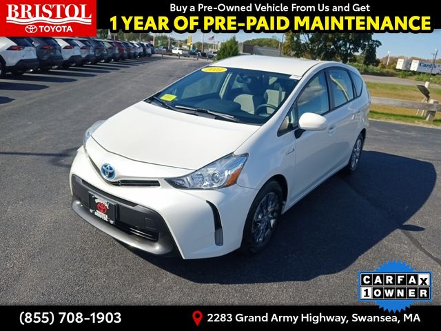 2015 Toyota Prius v Five