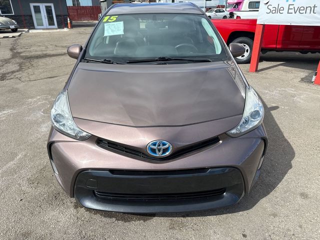 2015 Toyota Prius v Five