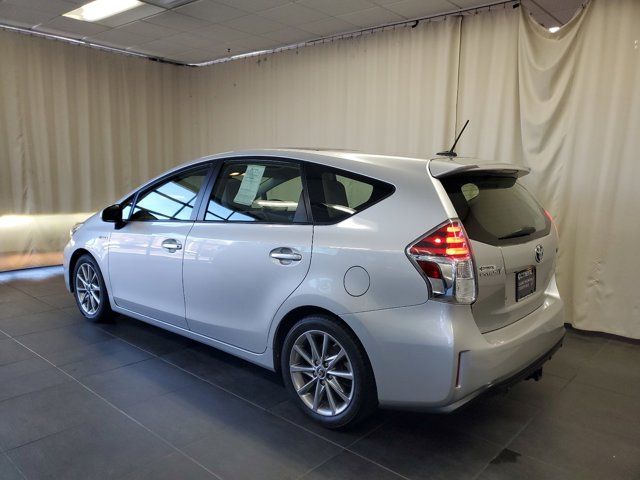 2015 Toyota Prius v Five