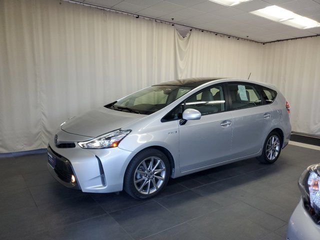 2015 Toyota Prius v Five