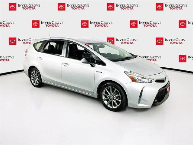 2015 Toyota Prius v Five