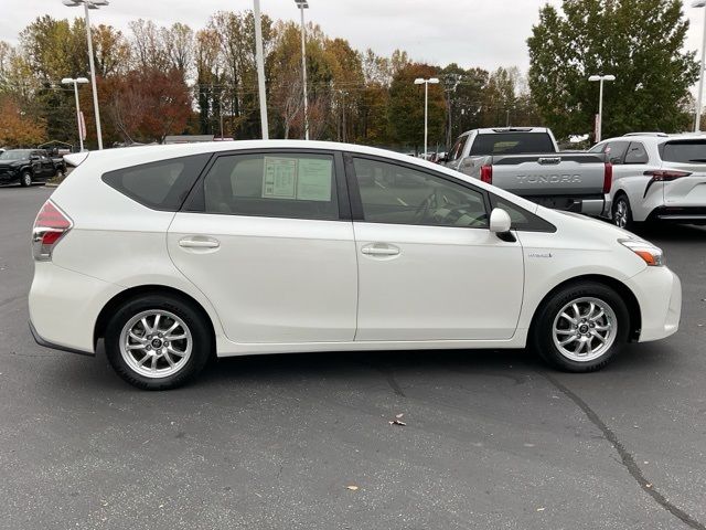 2015 Toyota Prius v Four