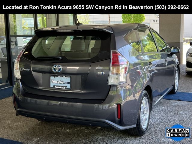 2015 Toyota Prius v Four